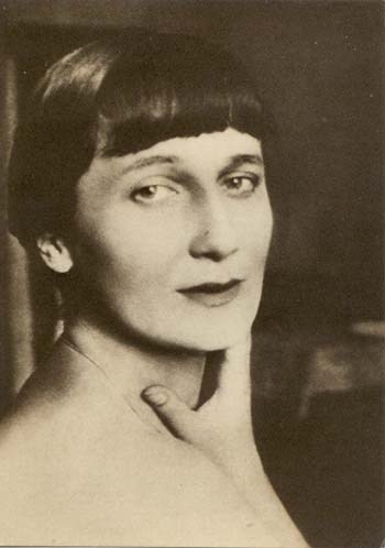 1925